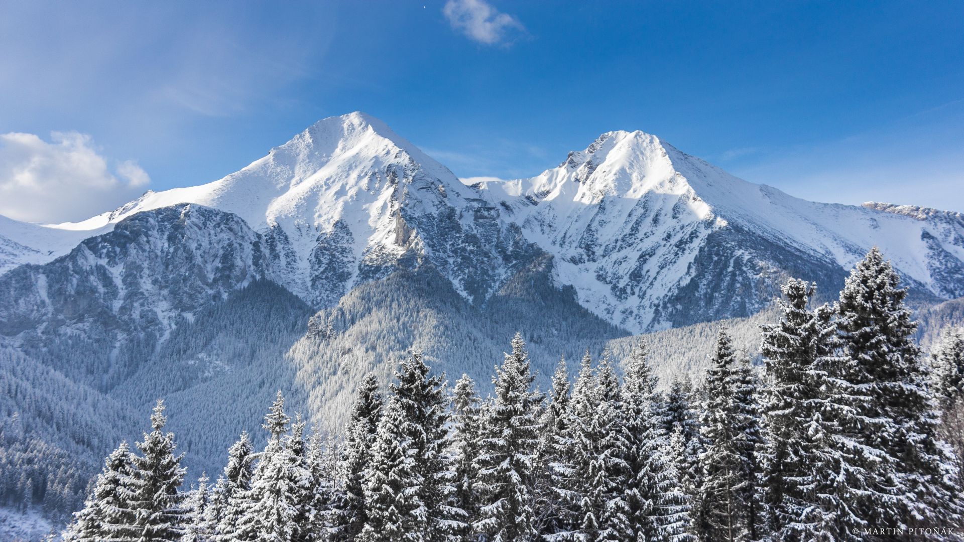 03-zasnezene-tatry-pitonak_20140127